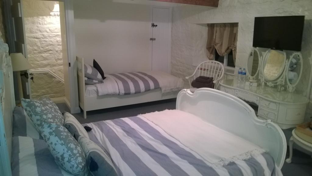 Bed and Breakfast Troy House Painswick Habitación foto